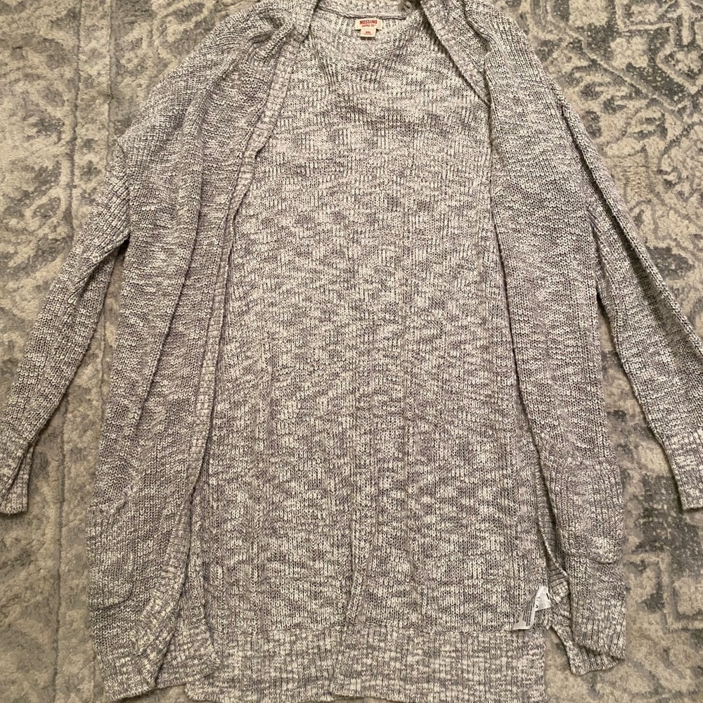 Oversized grey cardigan